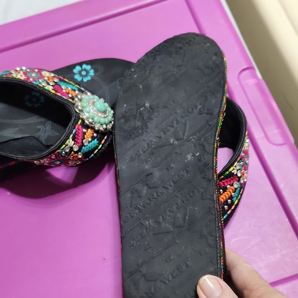 Montana West Black and Multicolor Embroidered Sandals - Picture 7 of 11
